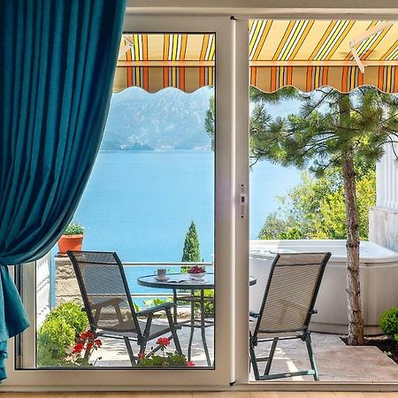 Boka Apartments Tivat Bagian luar foto
