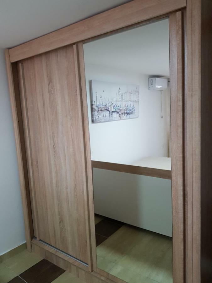 Boka Apartments Tivat Bagian luar foto