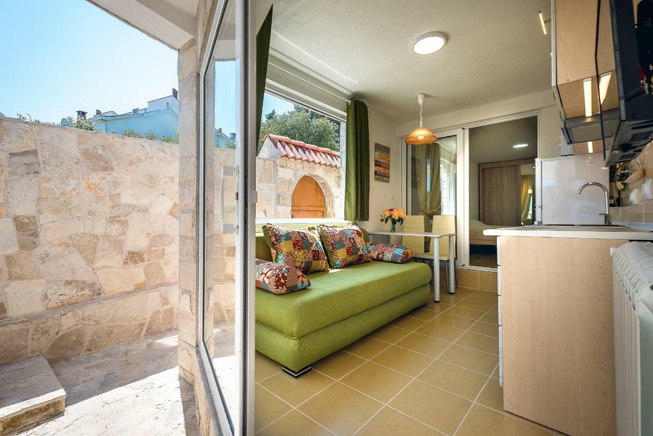 Boka Apartments Tivat Bagian luar foto