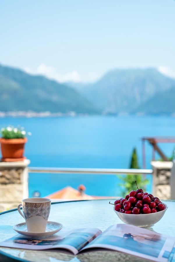 Boka Apartments Tivat Bagian luar foto